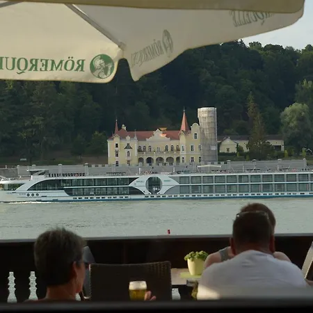 Hotel S'schatzkastl 3*