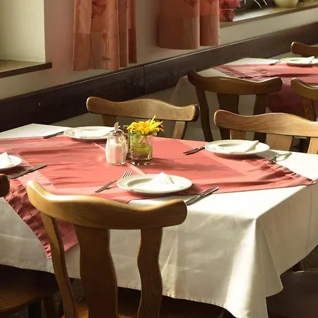 S'schatzkastl Ardagger Markt