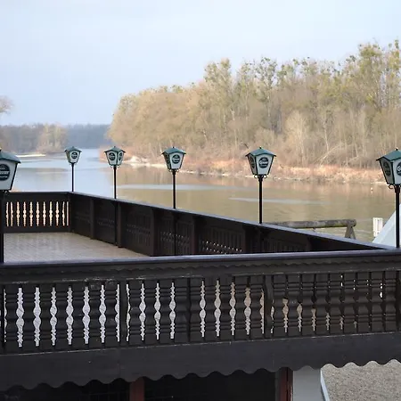 S'schatzkastl Ardagger Markt