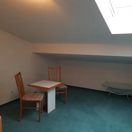 S'schatzkastl Ardagger Markt