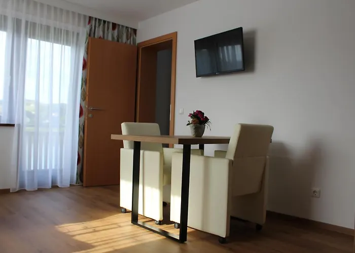 S'schatzkastl Ardagger Markt