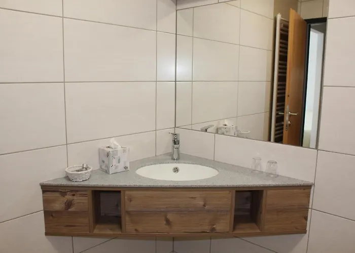 Hotel S'schatzkastl 3*