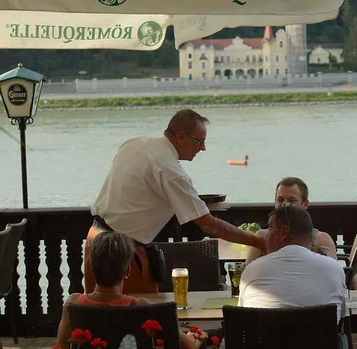 Hotel S'schatzkastl 3*